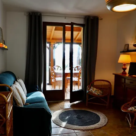 Charming House Overlooking The Havre De Carteret Holiday home *